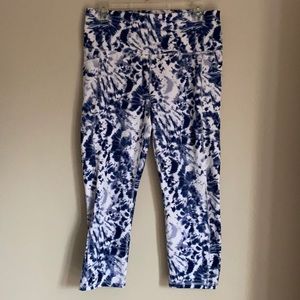 NWOT Blue and White Tie Dye Print Leggings